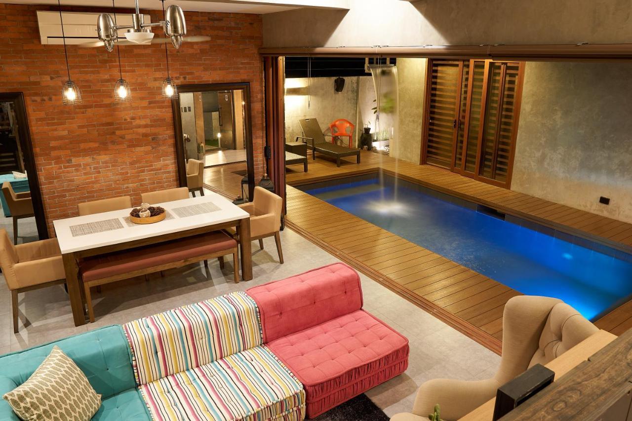 Isla Villa 1 Amazing Waterfall Pool House Near Beach, Bars & Restaurants Đảo Mactan Ngoại thất bức ảnh